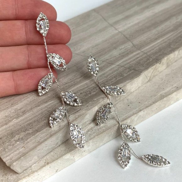 NEW~ Anthropologie BHLDN Long Crystal Vine Silver Earrings - Picture 2 of 8